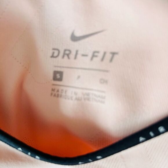 NIKE Women's Dri-Fit Running Tank Top
PINK DD2266-664 SIZE S - Picture 9 of 9